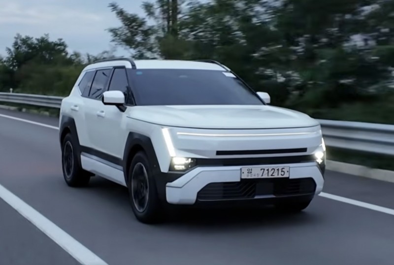 Thêm ảnh thực tế Hyundai Tucson 2027 màu trắng Thêm ảnh thực tế Hyundai Tucson 2027 màu trắng