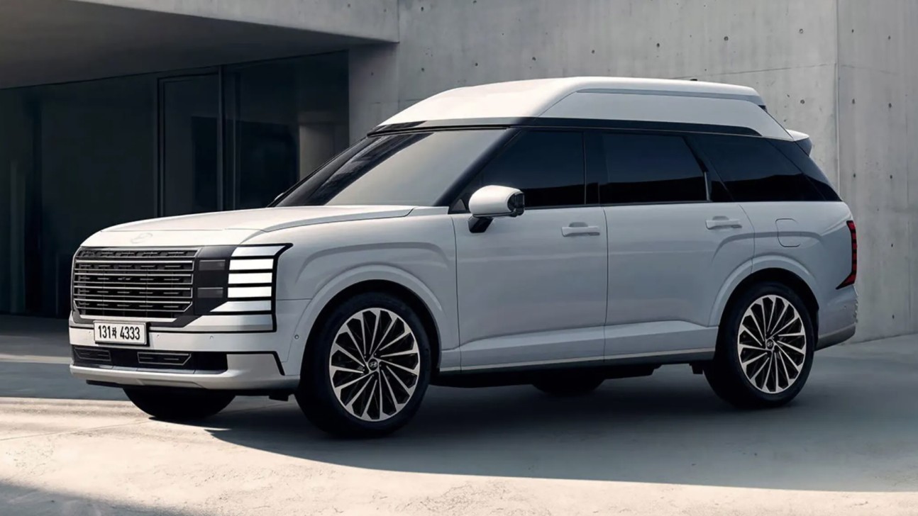 Hyundai Palisade bản High Roof nâng nóc thêm 240 mm