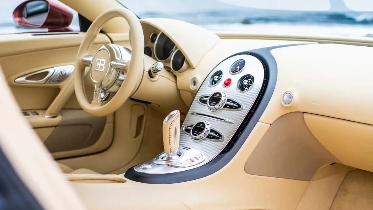 Nội thất của Bugatti La Maison Pur Sang Veyron 20 Years