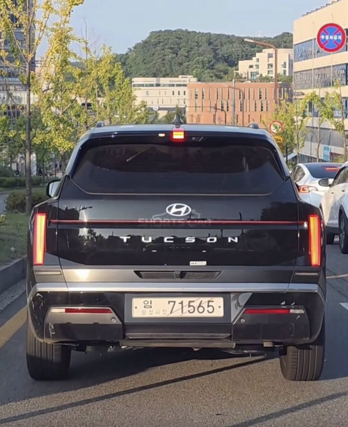 Hyundai Tucson thế hệ mới bản màu đen lộ diện trên đường phố Hyundai Tucson thế hệ mới bản màu đen lộ diện trên đường phố