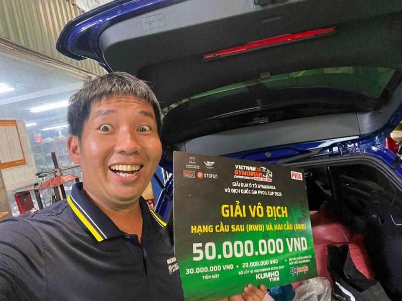 Phạm Hoàng Đức và cú chạm tay vào cúp vô địch RWD/AWD đáng nhớ