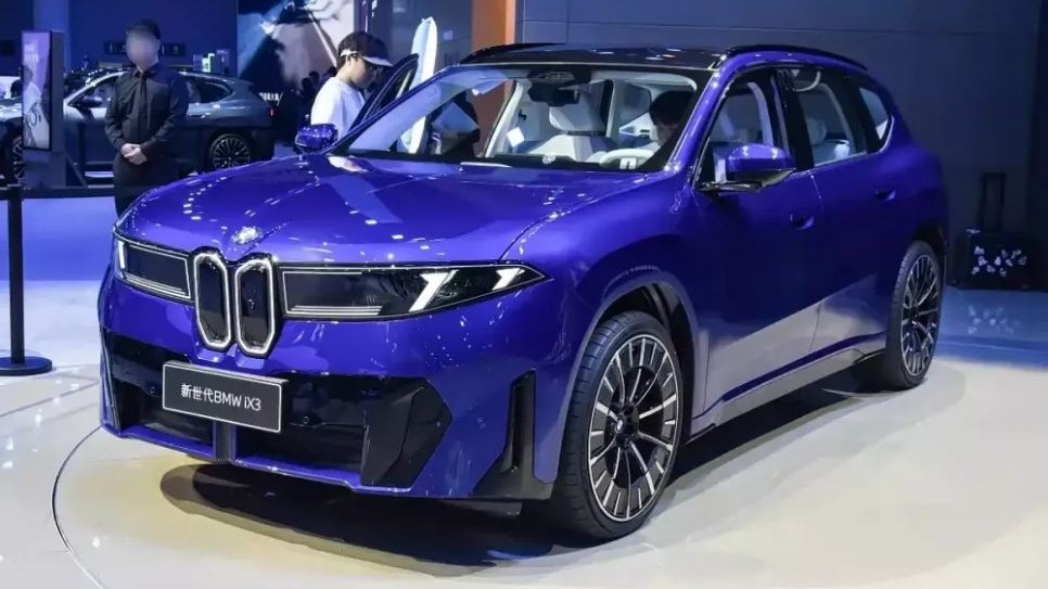 BMW bán iX3 L bằng hình ảnh, khách vẫn xếp hàng đặt trước