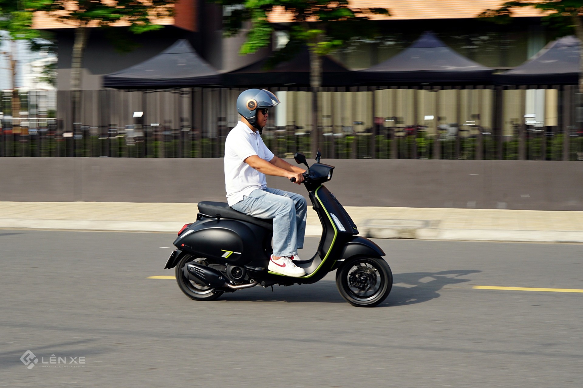 Vespa Sprint Tech 180 mới có gì đáng chú ý ngoài động cơ 174 cc? Vespa Sprint Tech 180 mới có gì đáng chú ý ngoài động cơ 174 cc?