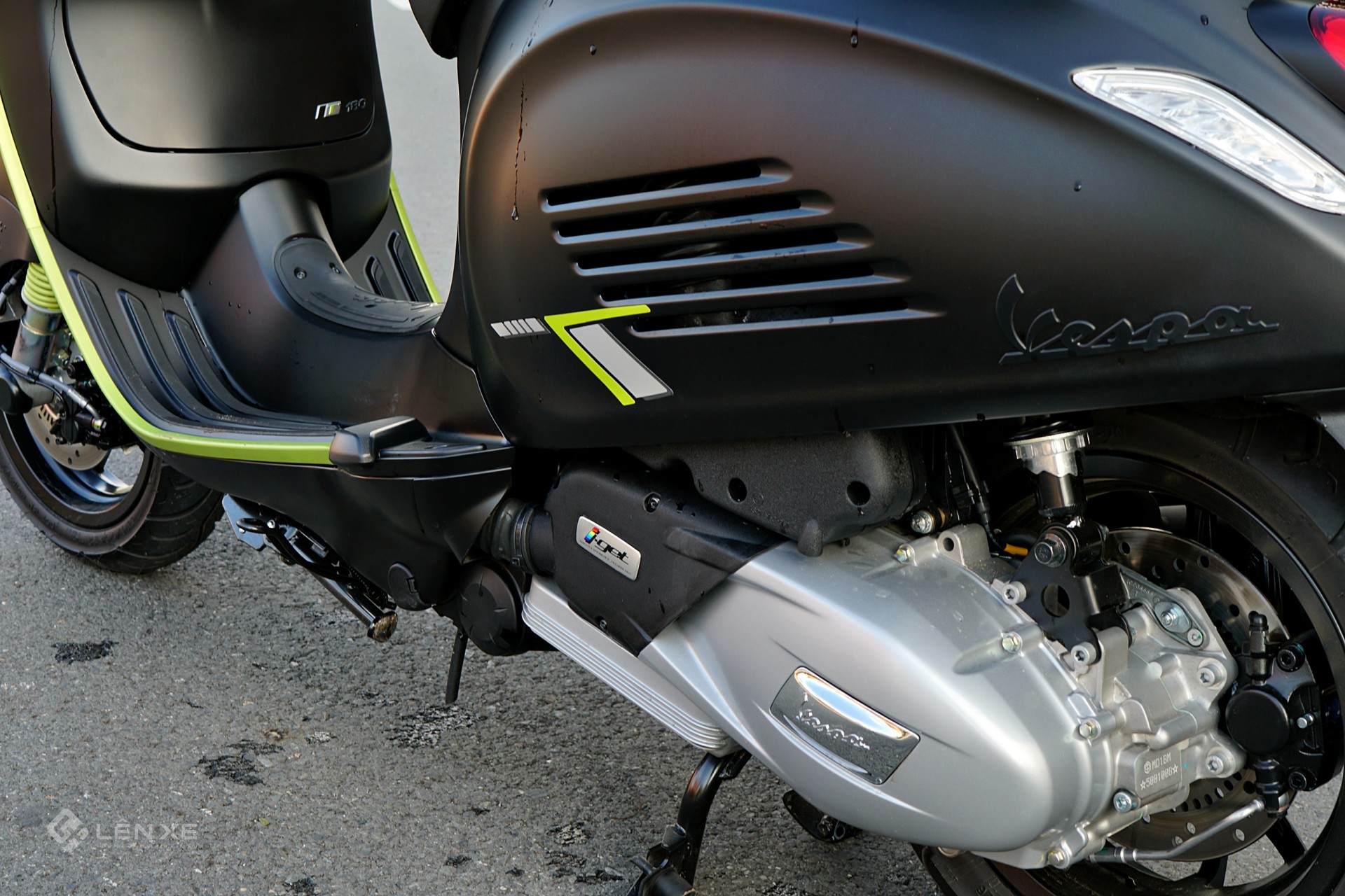 Vespa Sprint Tech 180 mới có gì đáng chú ý ngoài động cơ 174 cc? Vespa Sprint Tech 180 mới có gì đáng chú ý ngoài động cơ 174 cc?