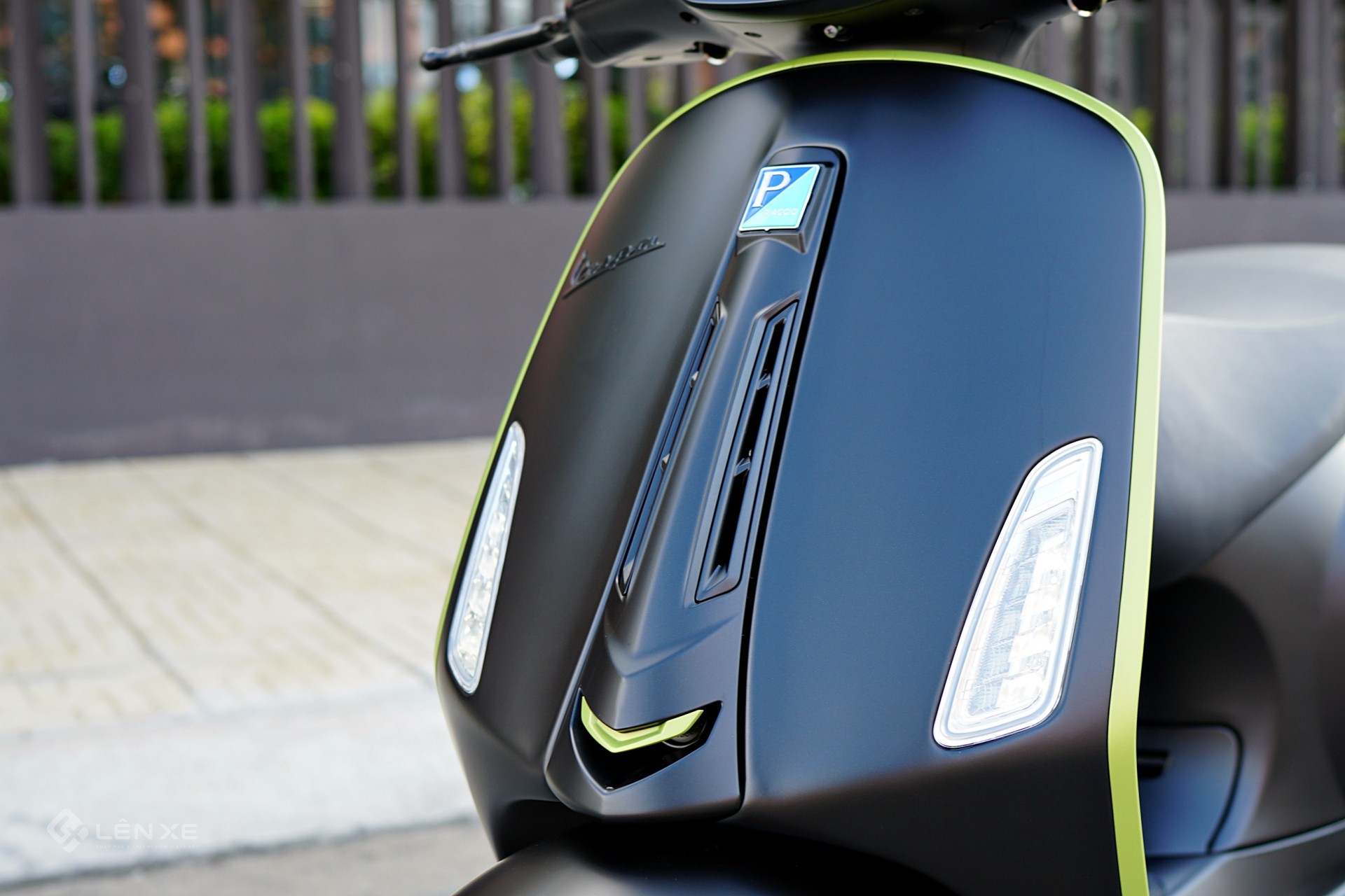 Vespa Sprint Tech 180 mới có gì đáng chú ý ngoài động cơ 174 cc? Vespa Sprint Tech 180 mới có gì đáng chú ý ngoài động cơ 174 cc?