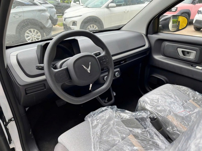 Ảnh thực tế VinFast VF 2 vừa về đại lý, phân biệt với Minio Green có dễ không? Ảnh thực tế VinFast VF 2 vừa về đại lý, phân biệt với Minio Green có dễ không?