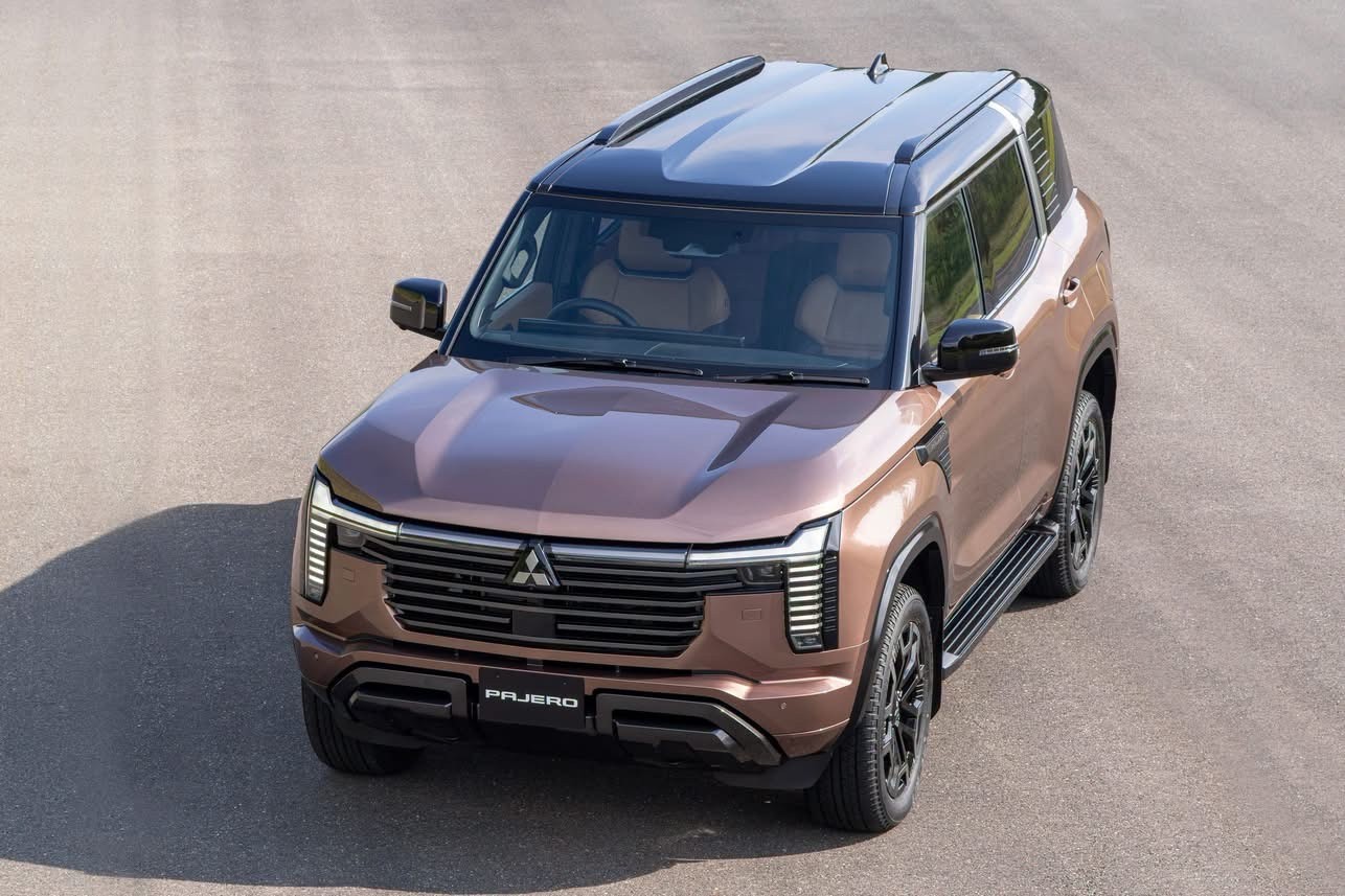 Mitsubishi Pajero thế hệ mới ra mắt, cạnh tranh Toyota Land Cruiser 250