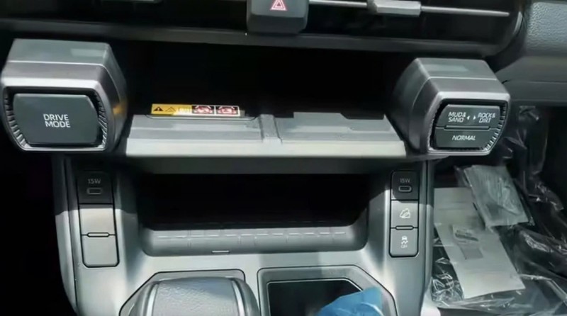 Toyota RAV4 sắp nâng cấp có thay đổi gì đáng chú ý ở khả năng offroad? Toyota RAV4 sắp nâng cấp có thay đổi gì đáng chú ý ở khả năng offroad?