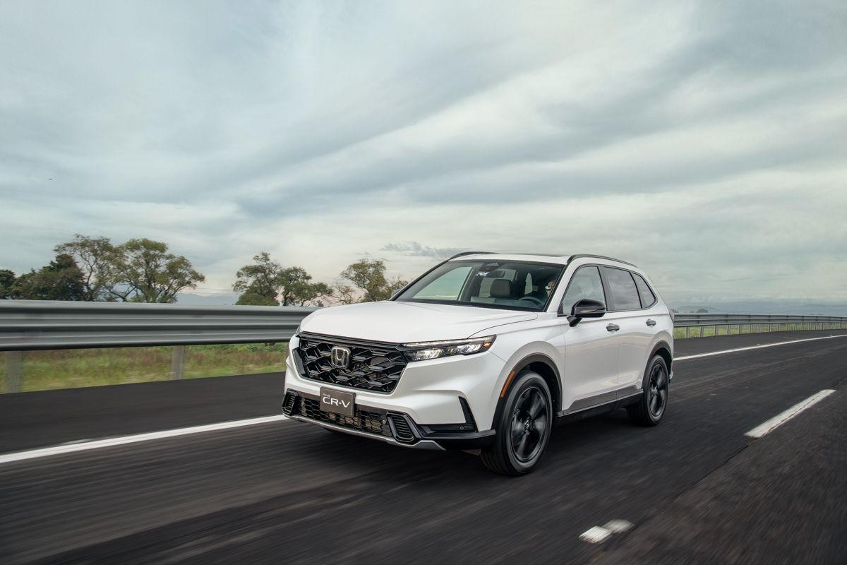 Honda và Nissan bắt tay phát triển phần cứng lẫn phần mềm cho xe thế hệ mới Honda và Nissan bắt tay phát triển phần cứng lẫn phần mềm cho xe thế hệ mới