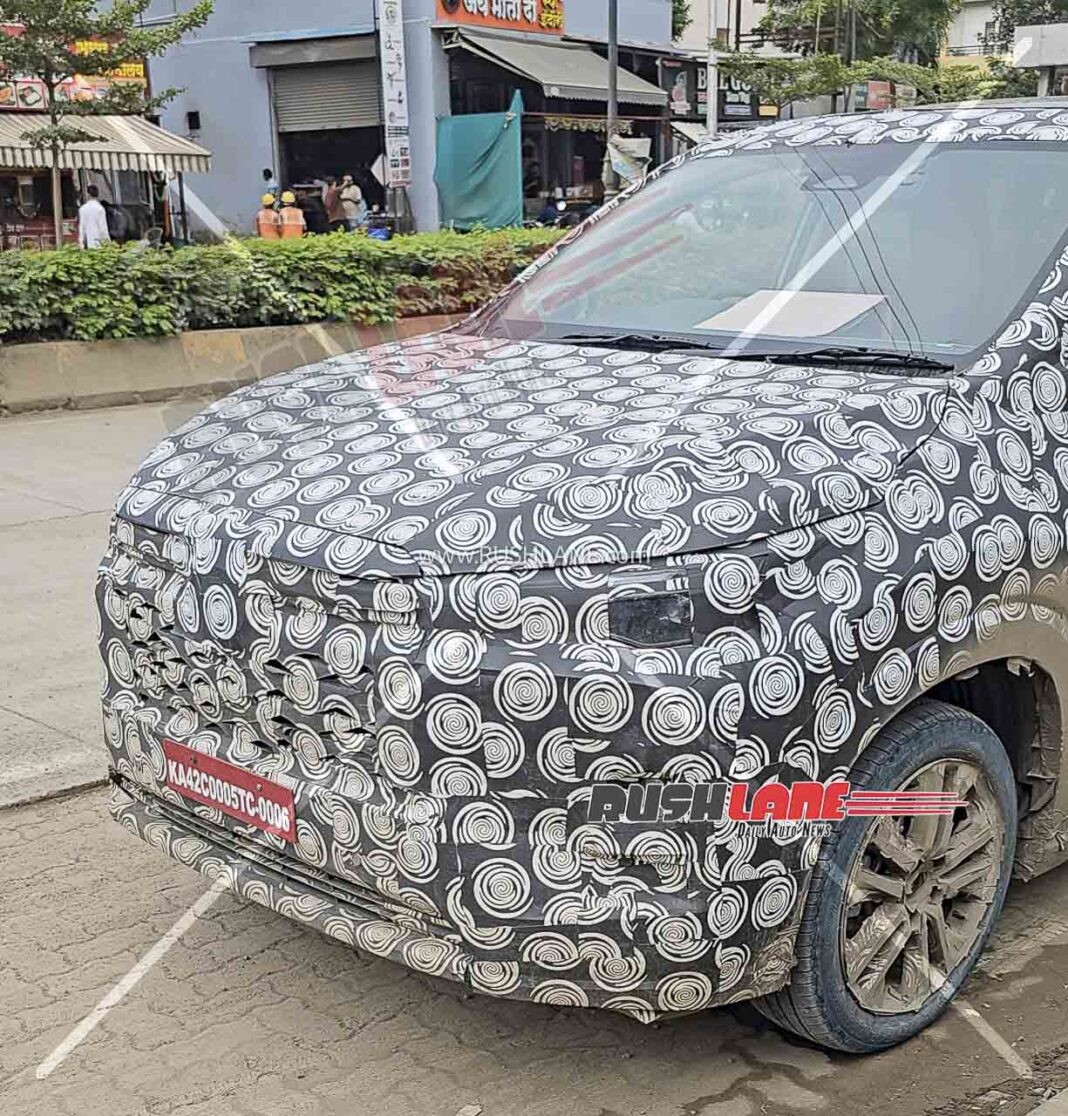Toyota Innova facelift 2027 lộ nội thất Toyota Innova facelift 2027 lộ nội thất