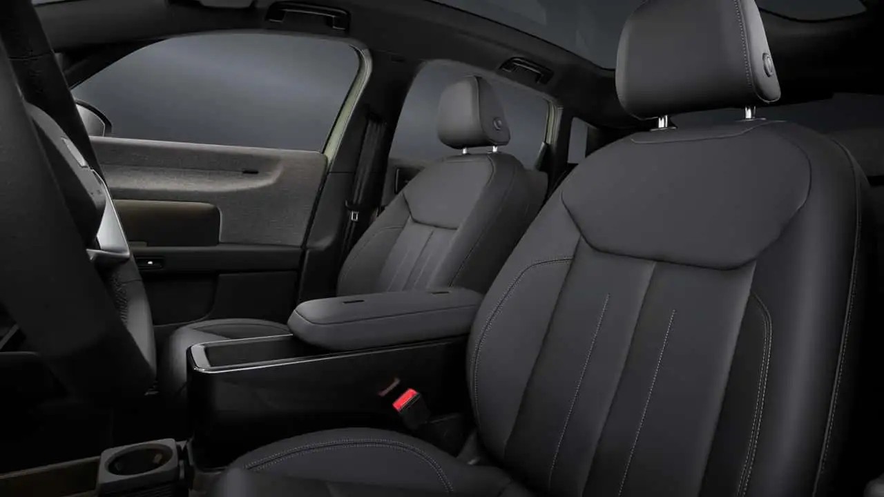 Audi A2 chính thức trở lại sau hơn 20 năm, biến thành xe điện giá từ 1,16 tỷ đồng