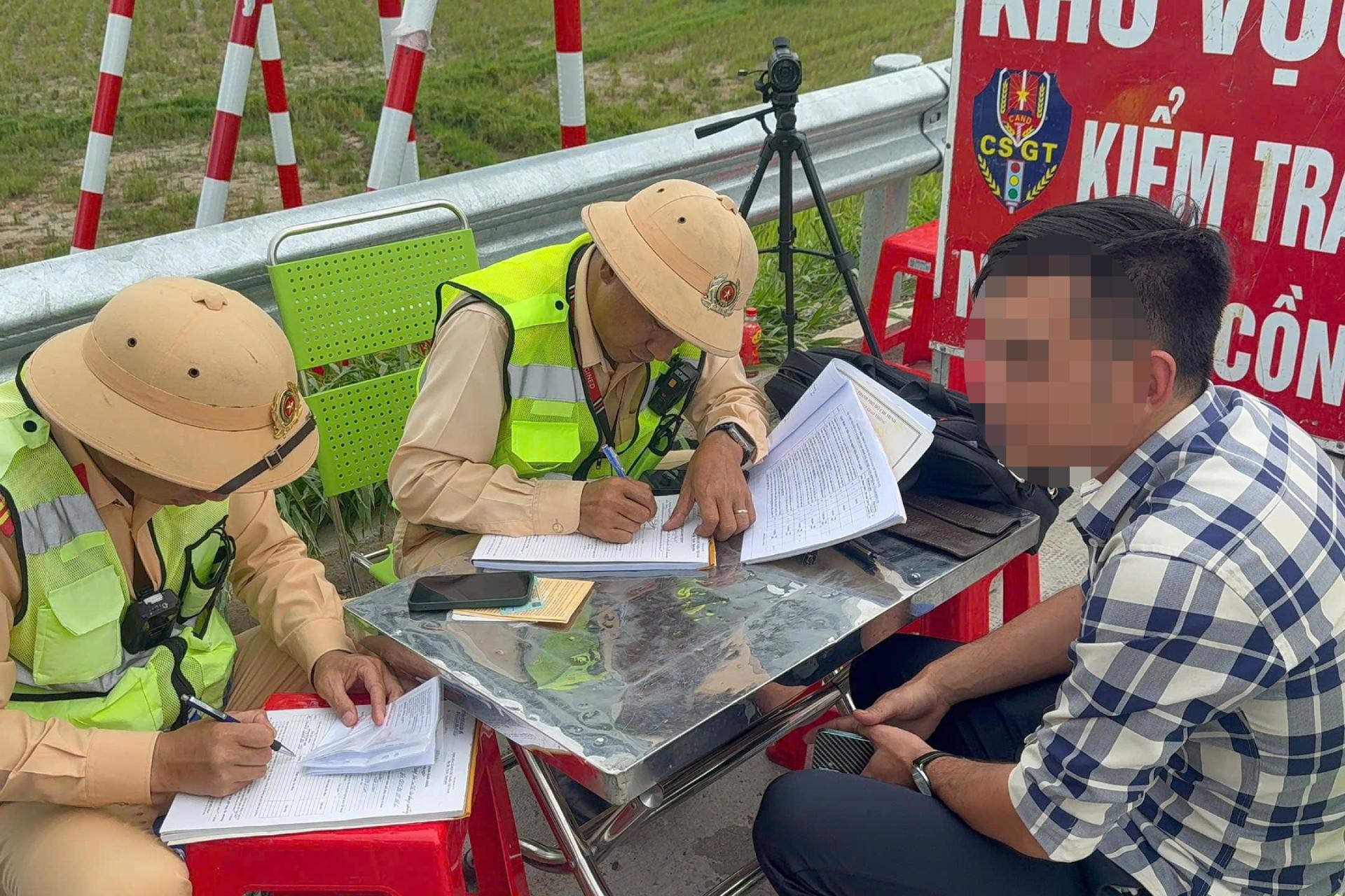 Những lỗi giao thông nào đang bị CSGT soi mạnh sau ngày 2/9?