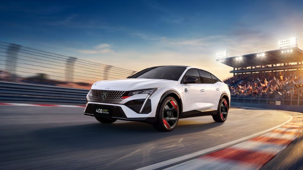 Peugeot 408 Sport Edition giới hạn 100 xe, cho phép tự phối màu