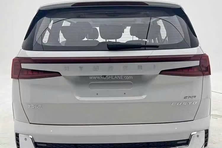 Hyundai Custin 2027 lộ diện Hyundai Custin 2027 lộ diện