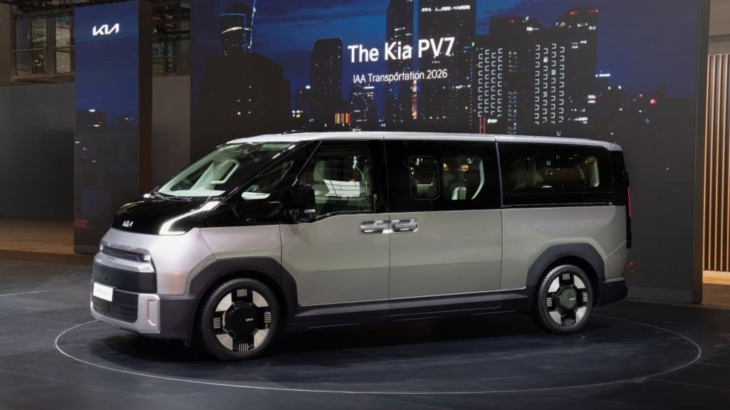 Cận cảnh Kia PV7: Xe van điện dài 5,3 mét, sạc 25 phút đi hơn 460 km