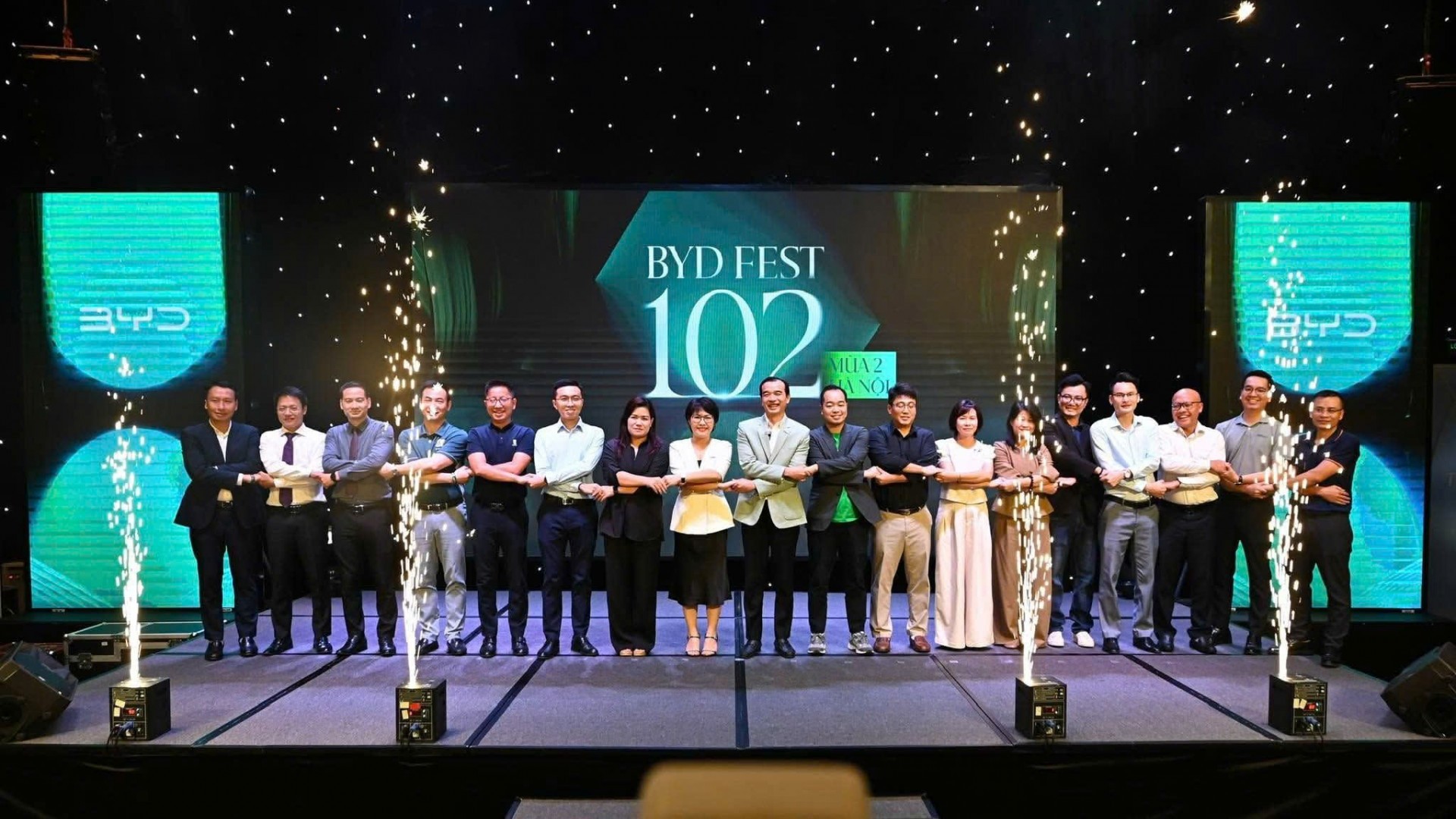 BYD Fest 102 mùa 2 tại Hà Nội: Nơi các bác tài tự tìm được lời giải cho bài toán xe điện