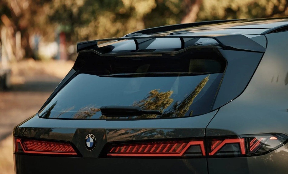 BMW X5 thêm phụ kiện M Performance, mở rộng chỗ chứa đồ tới 550 lít BMW X5 thêm phụ kiện M Performance, mở rộng chỗ chứa đồ tới 550 lít