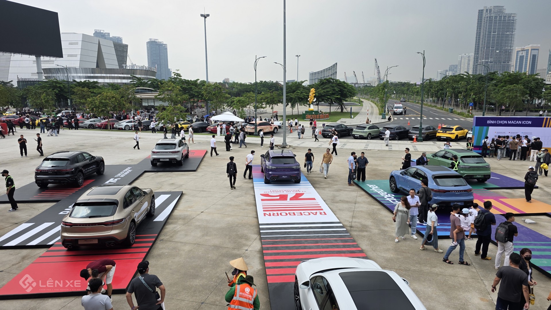 Hàng trăm xe Porsche hội tụ tại TP.HCM, loạt phiên bản giới hạn cùng xuất hiện Hàng trăm xe Porsche hội tụ tại TP.HCM, loạt phiên bản giới hạn cùng xuất hiện