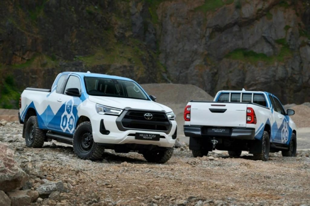 Toyota Hilux chạy hydro sẽ thương mại hóa từ năm 2028, nạp nhiên liệu khoảng 5 phút Toyota Hilux chạy hydro sẽ thương mại hóa từ năm 2028, nạp nhiên liệu khoảng 5 phút