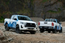 Toyota Hilux chạy hydro sẽ thương mại hóa từ năm 2028, nạp nhiên liệu khoảng 5 phút