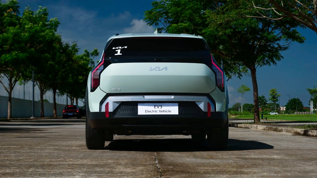 Xe điện đô thị Kia EV3 2027 ra mắt Philippines, giá quy đổi khoảng 786 triệu đồng Phần đuôi của Kia EV3 2027