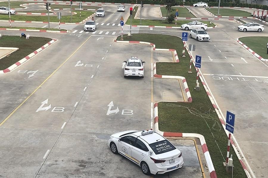 Việt Nam nằm trong nhóm quốc gia có bài thi lý thuyết lái xe khắt khe nhất thế giới