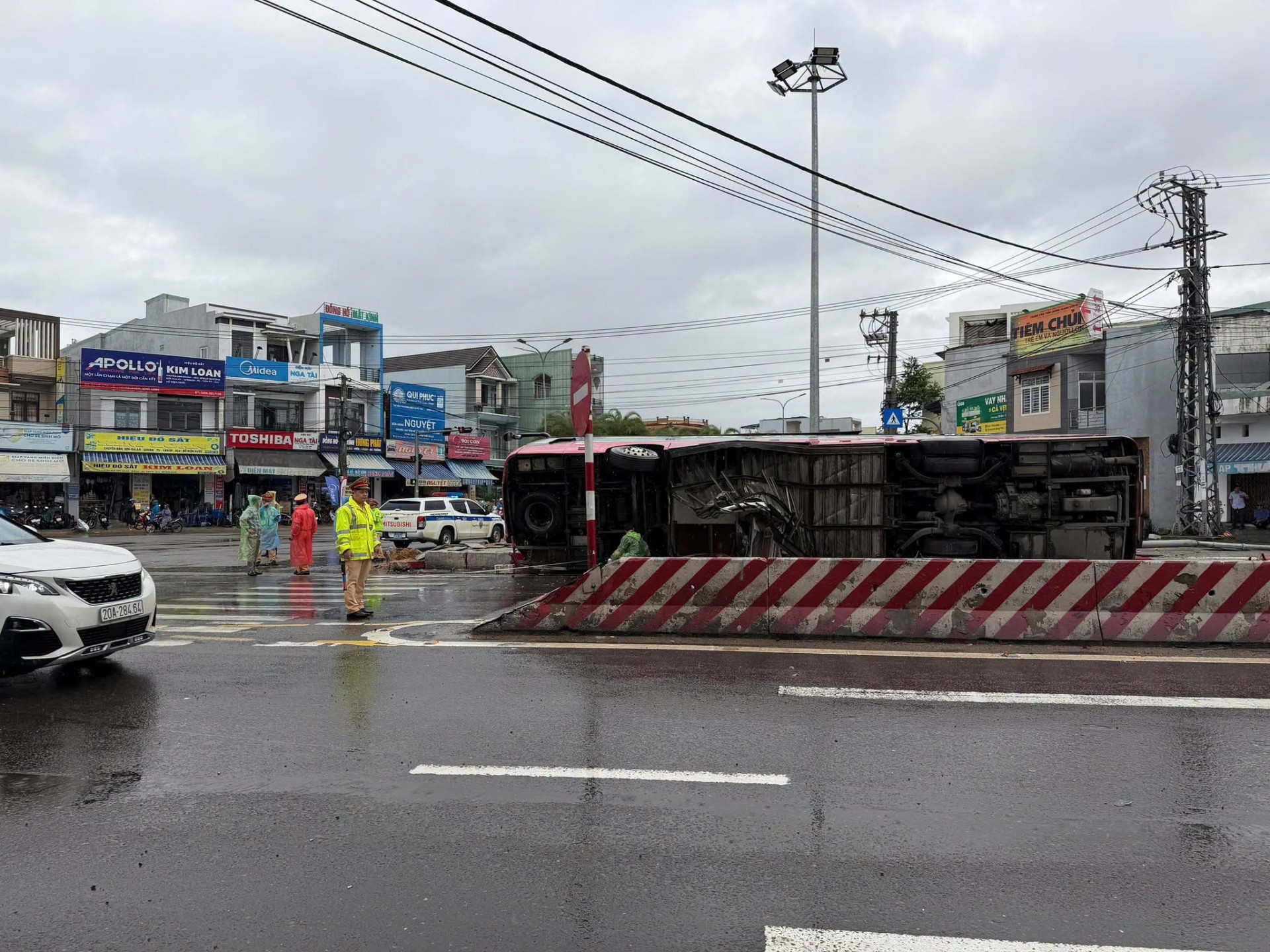 Tổng hợp tin tức tai nạn giao thông mới nhất ngày hôm nay 23/9/2026