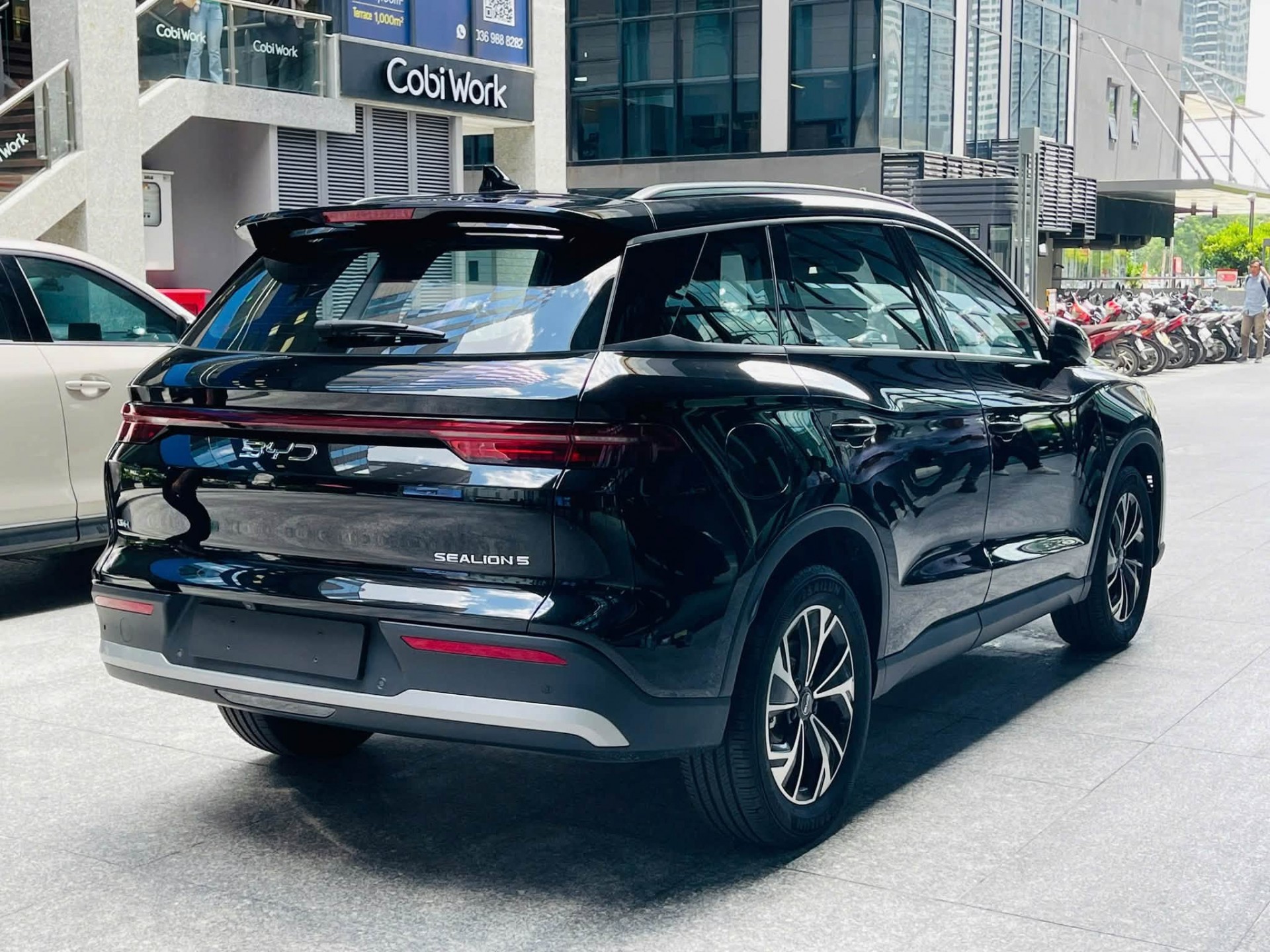 BYD Sealion 5 nhận đặt cọc tại Việt Nam, giá bán công bố trong tháng 10