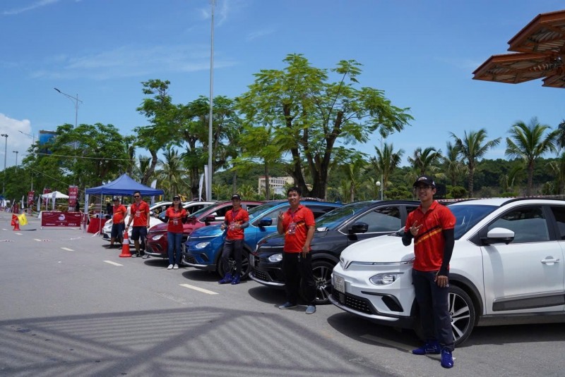 Xe điện VinFast: từ đường phố lên đường đua Xe điện VinFast: từ đường phố lên đường đua