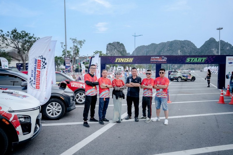 Xe điện VinFast: từ đường phố lên đường đua Xe điện VinFast: từ đường phố lên đường đua