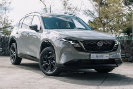 Ảnh thực tế Mazda CX-5 hybrid 2027 màu xám, dự kiến bán tại Việt Nam cuối 2026