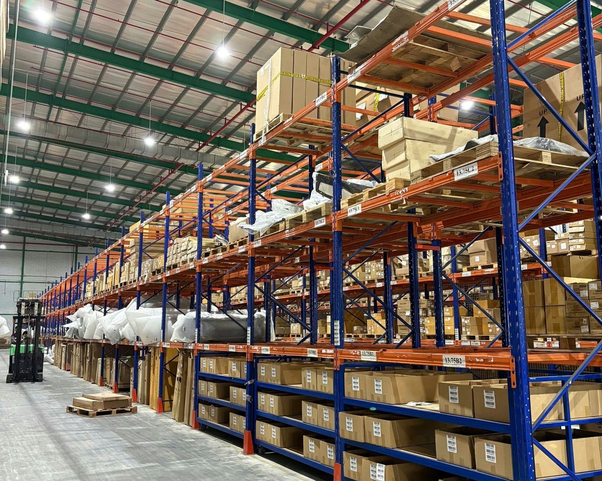 Có kho phụ tùng mới, xe Mitsubishi có hết cảnh chờ linh kiện? Có kho phụ tùng mới, xe Mitsubishi có hết cảnh chờ linh kiện?