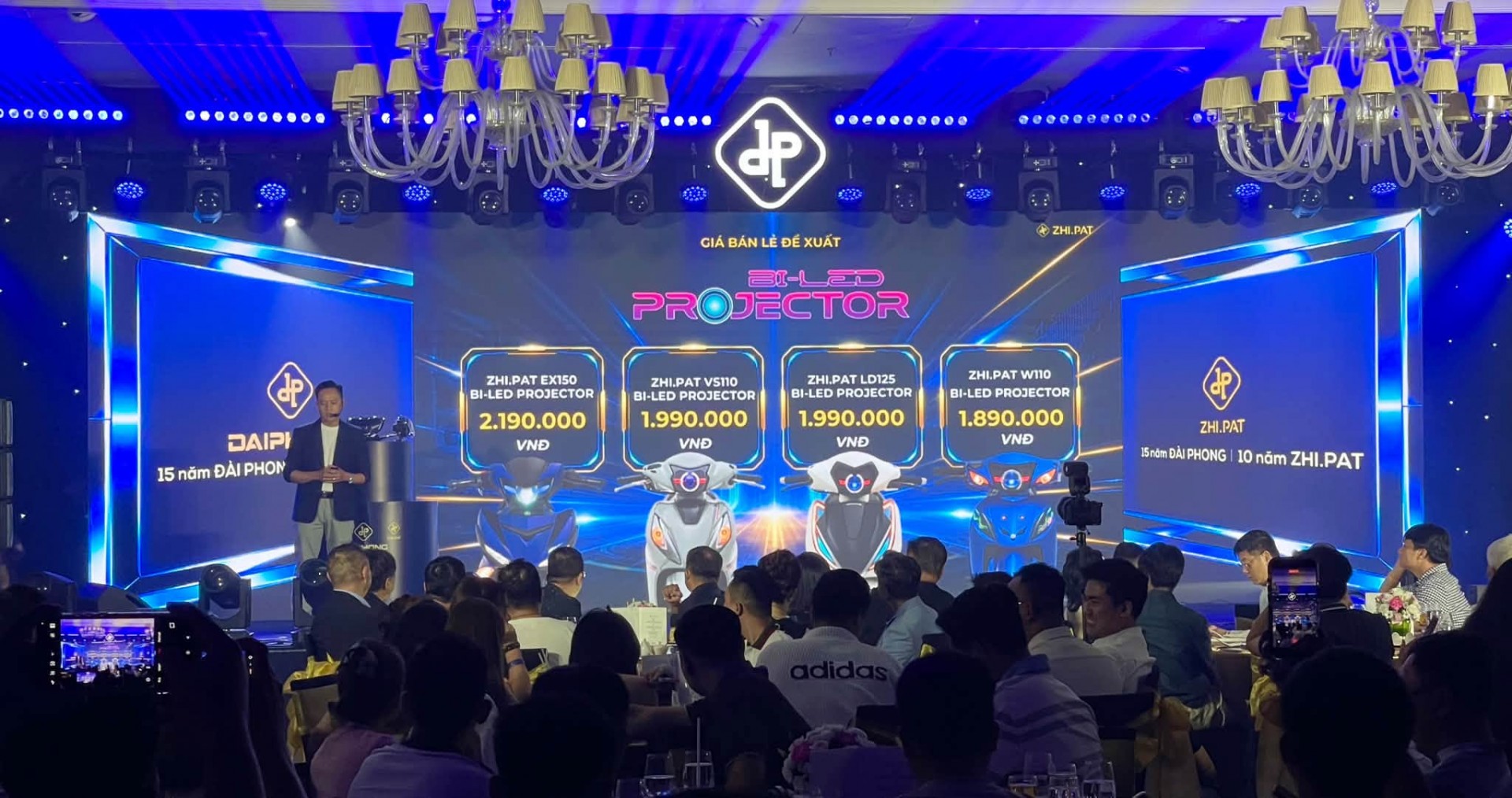 ZHI.PAT ra mắt đèn projector cho bốn dòng xe máy, giá từ 1,89 triệu đồng ZHI.PAT ra mắt đèn projector cho bốn dòng xe máy, giá từ 1,89 triệu đồng