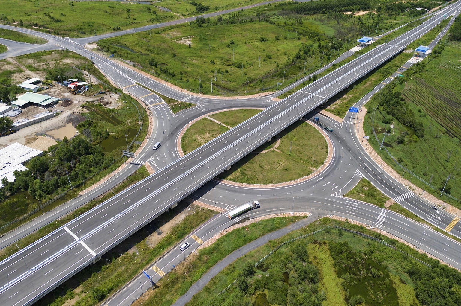 Từ ngày 01/10: Thông xe kỹ thuật và đưa vào khai thác toàn tuyến cao tốc Bến Lức - Long Thành
