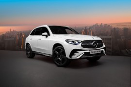 Mercedes-Benz GLC PHEV giá gần 3 tỷ đồng