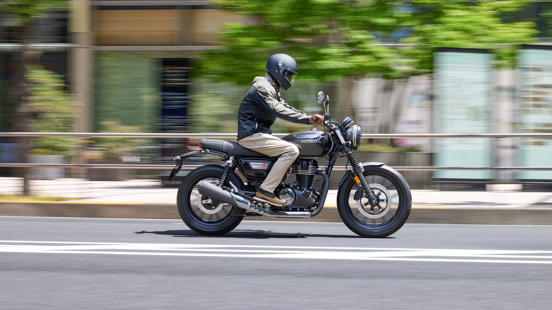 Honda thêm mô tô cổ điển GB350S tại Việt Nam, giá gần 135 triệu đồng Honda thêm mô tô cổ điển GB350S tại Việt Nam, giá gần 135 triệu đồng