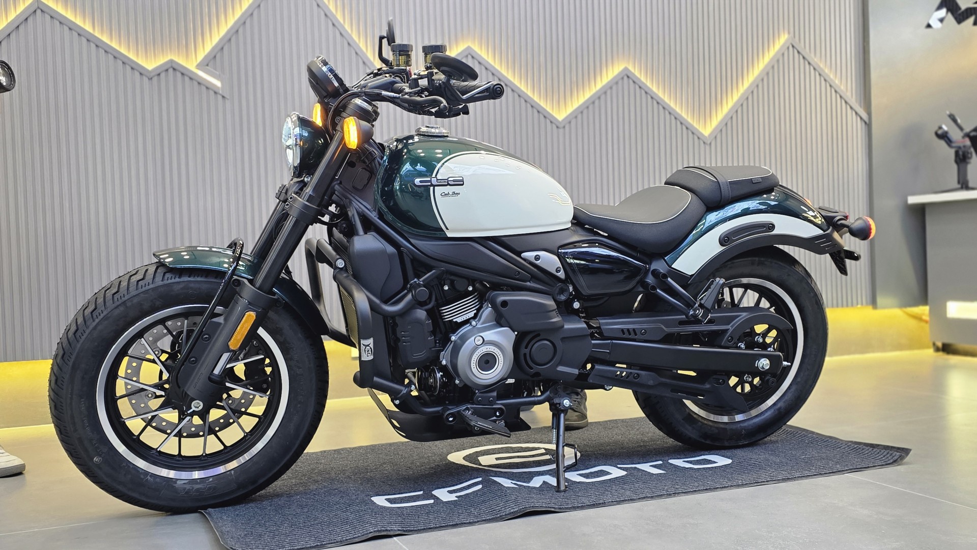 Mô tô không côn tay CFMoto 450CL-C AMT về Việt Nam, giá 167 triệu đồng