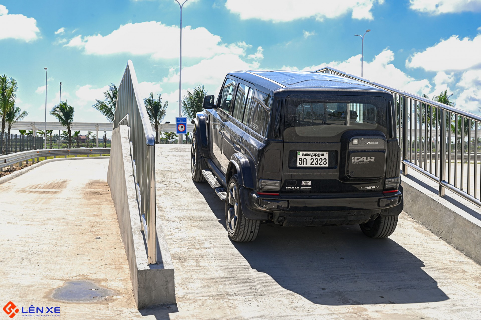 Ngắm trực tiếp V23 và V27 - cặp đôi SUV điện nhà iCAUR sắp về Việt Nam Ngắm trực tiếp V23 và V27 cặp đôi SUV điện nhà iCAUR sắp về Việt Nam