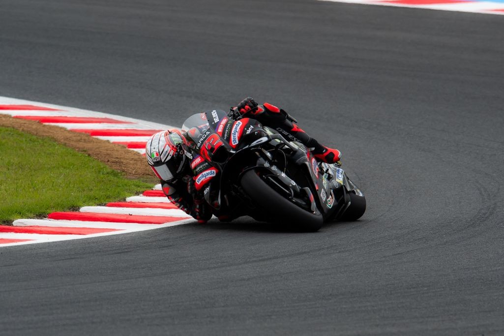 Aprilia Racing có hai podium tại Japanese GP, Martín chịu sức ép Aprilia Racing có hai podium tại Japanese GP, Martín chịu sức ép