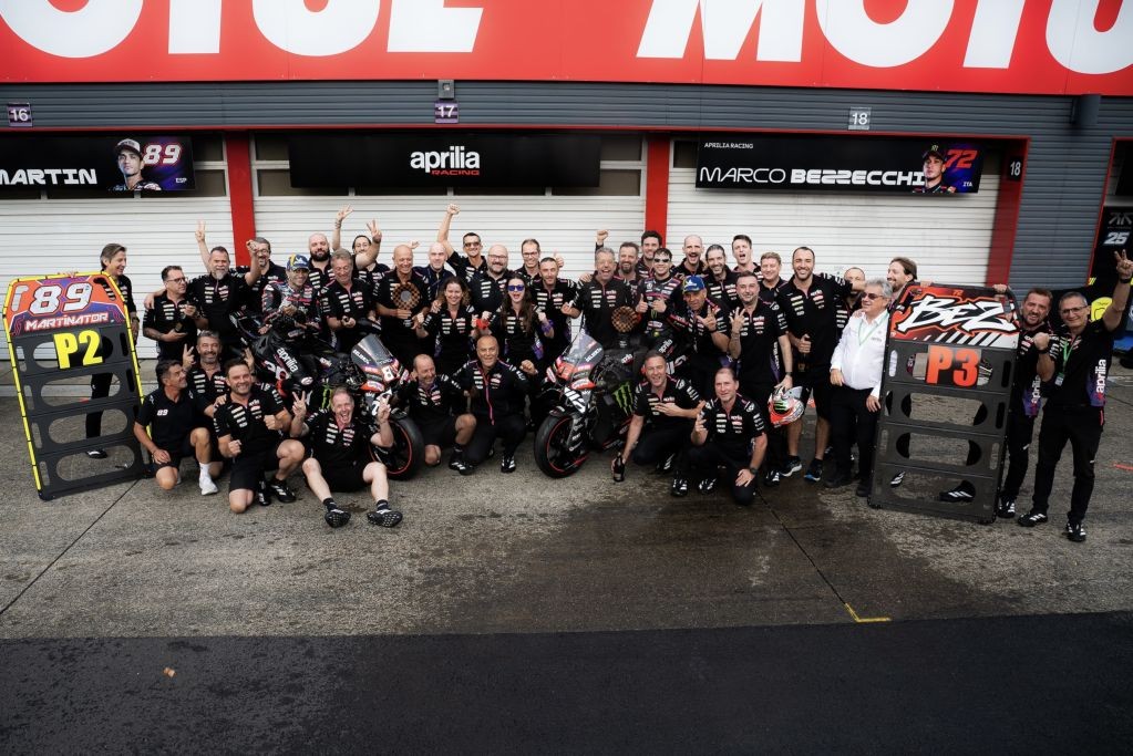 Aprilia Racing có hai podium tại Japanese GP, Martín chịu sức ép Aprilia Racing có hai podium tại Japanese GP, Martín chịu sức ép