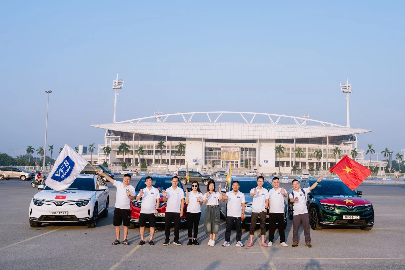 Những cung đường không giới hạn: Ô tô điện Việt lăn bánh xuyên biên giới Những cung đường không giới hạn: Ô tô điện Việt lăn bánh xuyên biên giới