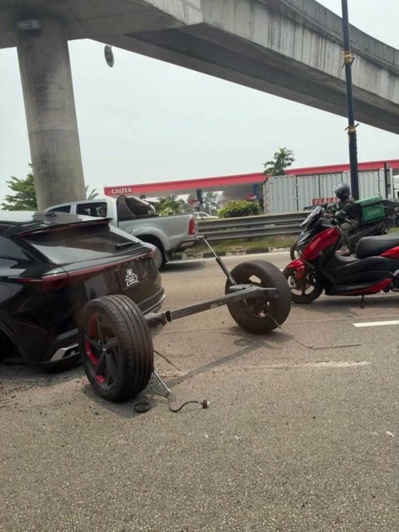 Omoda C5 đứt rời cầu sau tại Malaysia, xe bán ở Việt Nam có đáng lo? Omoda C5 đứt rời cầu sau tại Malaysia, xe bán ở Việt Nam có đáng lo?