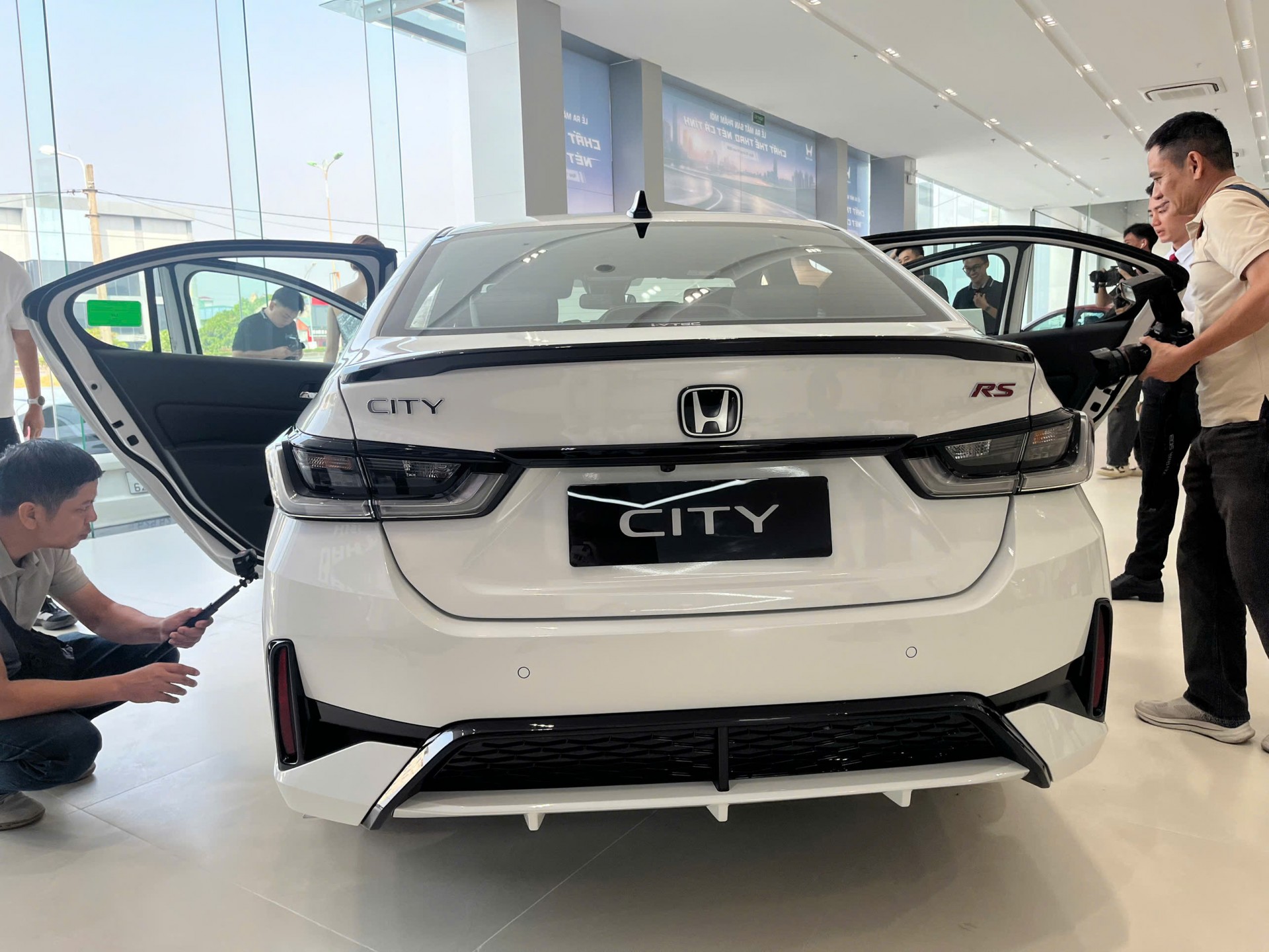 Honda City 2026 ra mắt Việt Nam, thiết kế tinh chỉnh nhẹ, thêm tiện nghi
