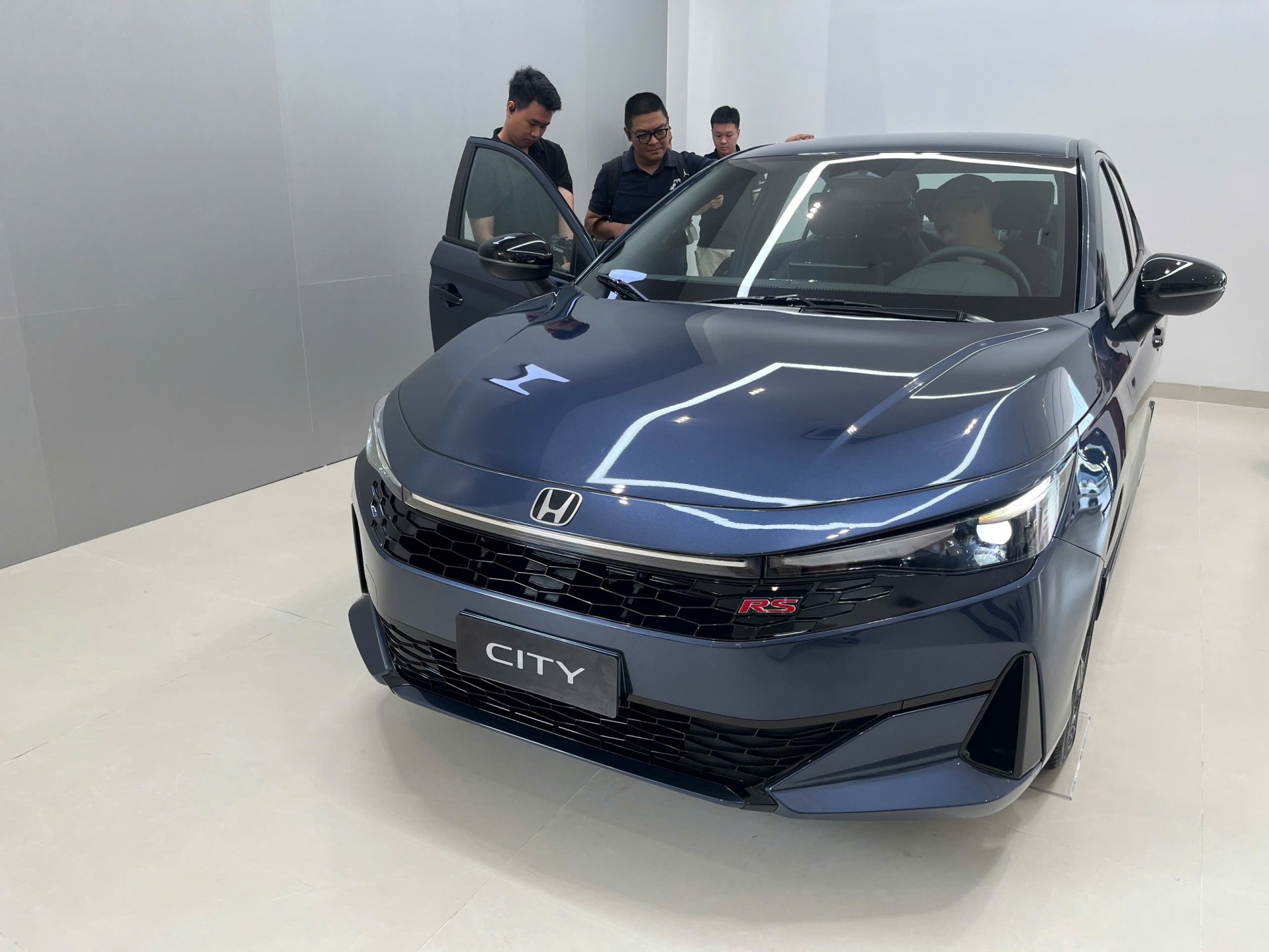 Honda City 2026 ra mắt Việt Nam, thiết kế tinh chỉnh nhẹ, thêm tiện nghi