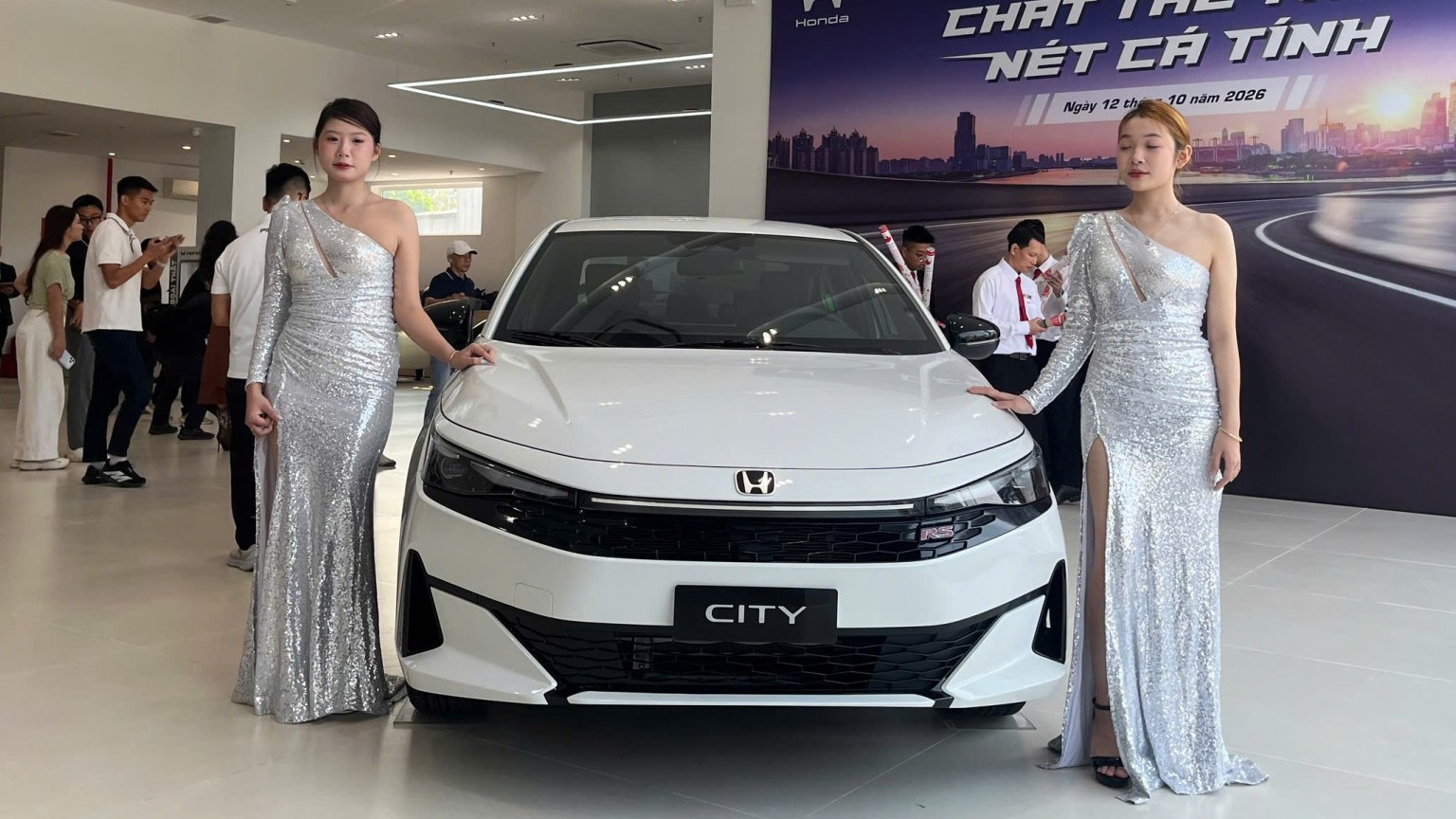 Honda City 2026 ra mắt Việt Nam, thiết kế tinh chỉnh nhẹ, thêm tiện nghi