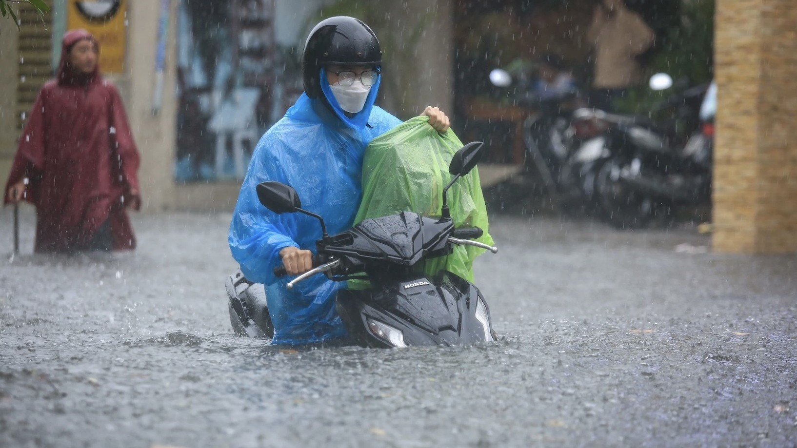 Bảo hiểm bắt buộc TNDS của chủ xe cơ giới không chi trả thiệt hại do ngập nước đối với phương tiện