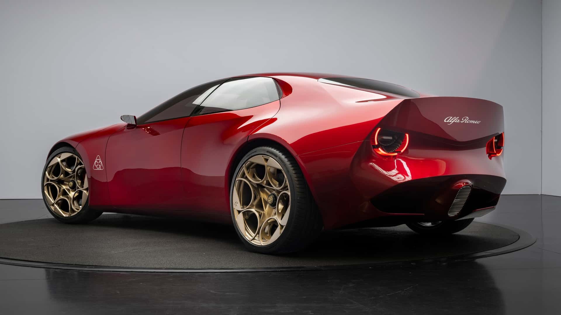 Nhìn ngắm Alfa Romeo Cuorerosso, một trong những mẫu xe đẹp nhất Triển lãm Ô tô Paris 2026 Nhìn ngắm Alfa Romeo Cuorerosso, một trong những mẫu xe đẹp nhất Triển lãm Ô tô Paris 2026