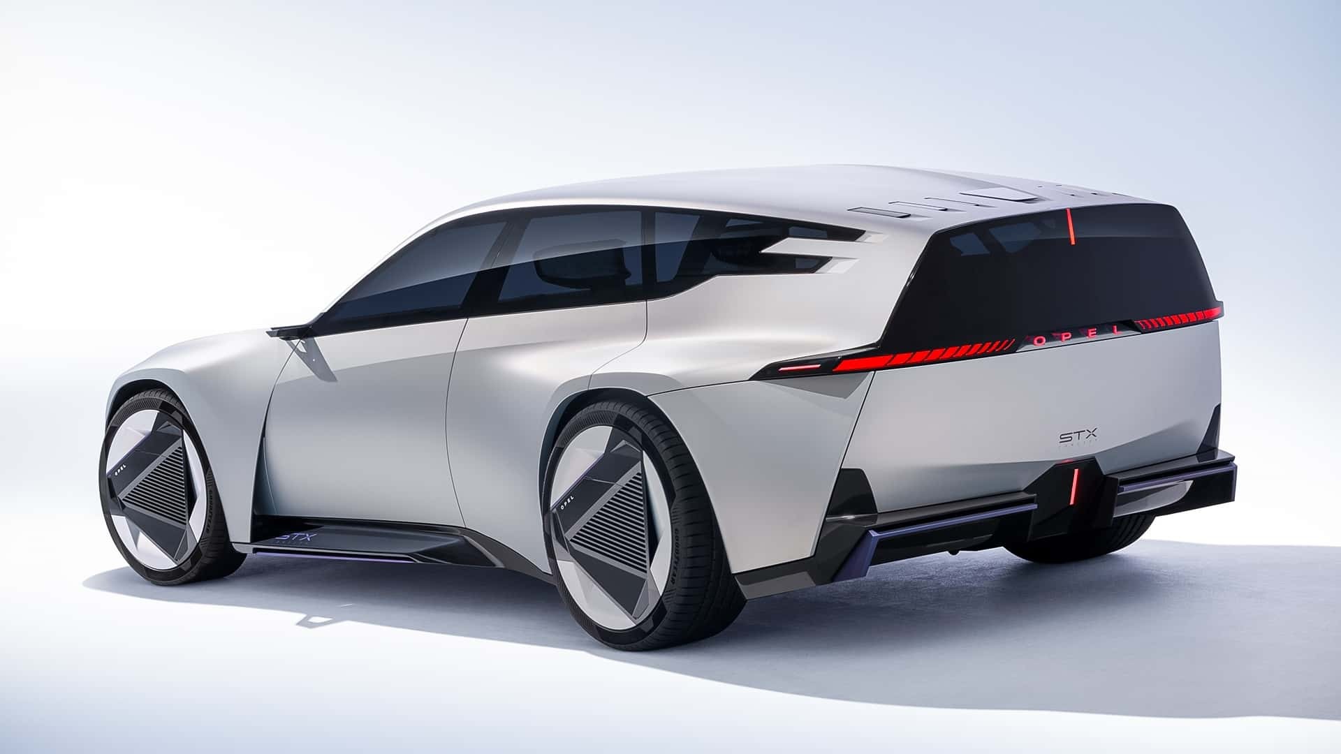 Opel STX Concept, mẫu wagon chạy điện đến từ tương lai của thương hiệu Đức