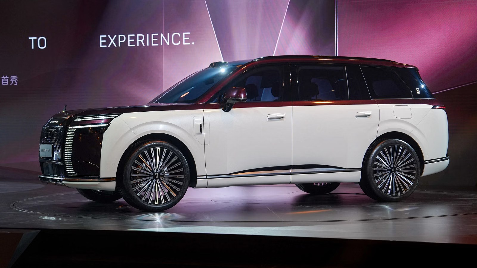 SUV hạng sang của Trung Quốc Avatr T09 Concept ra mắt tại Triển lãm Ô tô Paris 2026