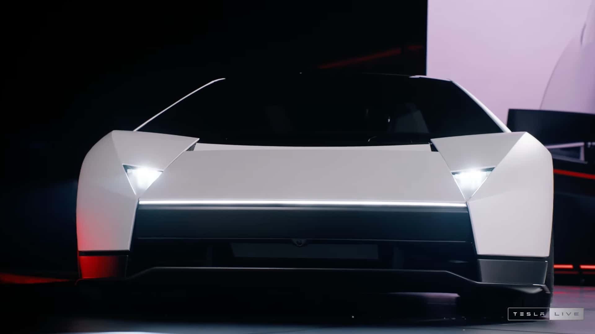 Tesla Roadster thế hệ mới ra mắt, trình diễn chạy lộn ngược rồi... bay đáp xuống đất